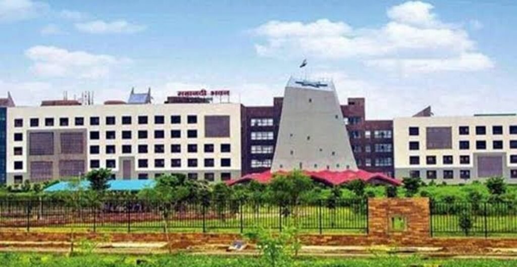 जनसंपर्क विभाग में 22 अधिकारियों-कर्मचारियों का तबादला, सारंगढ़-बिलाईगढ़ जिले के भी अधिकारी बदले गए..